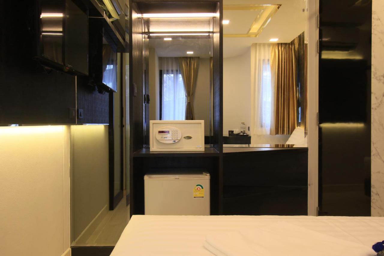 Pratunam Atrium Hotel Bangkok Exterior foto